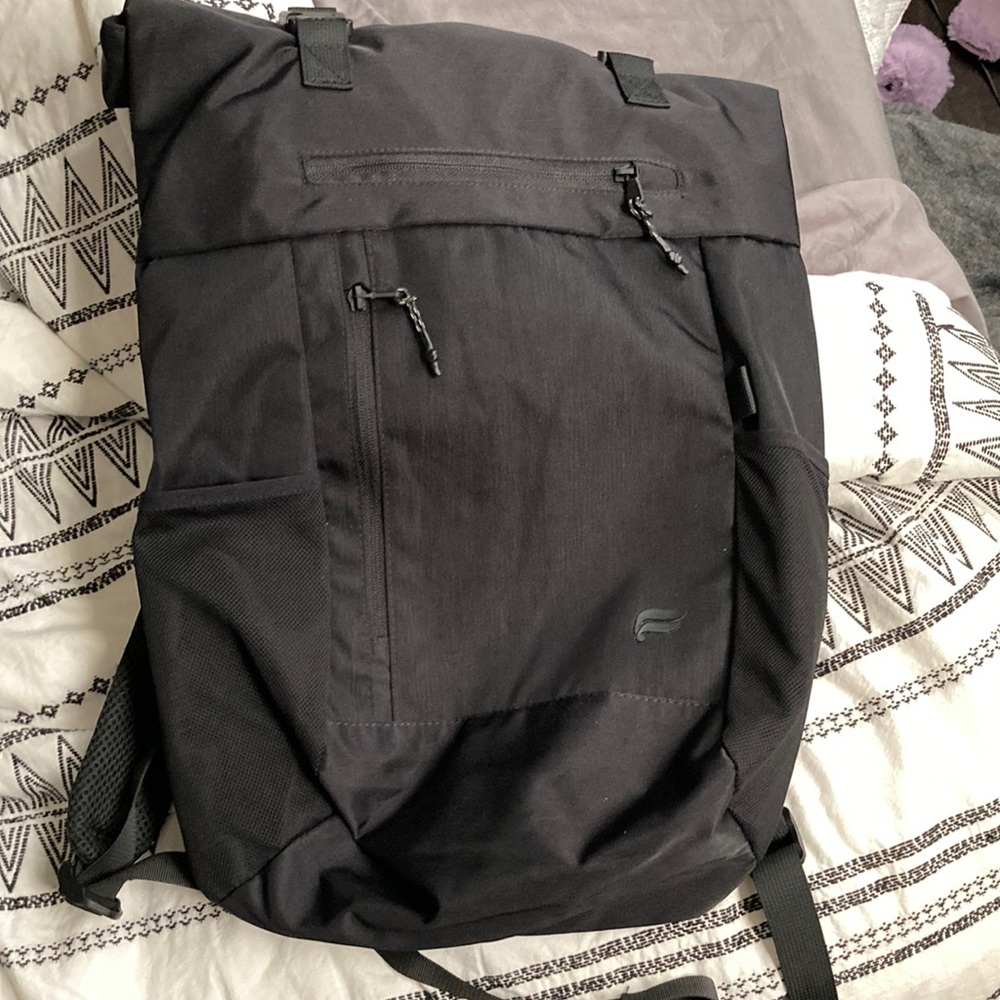 Fabletics Men’s backpack.